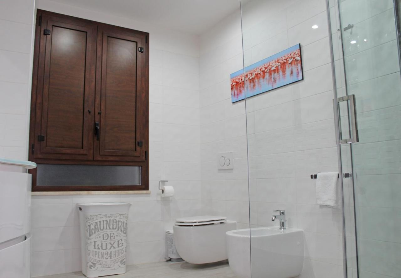 Flamingo Luxury Apartment Ajpsardinia Кальярі Екстер'єр фото